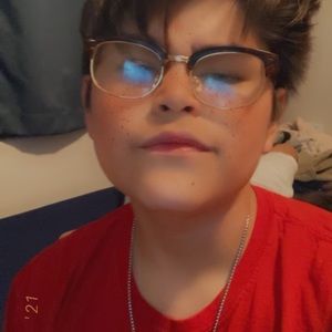 Meet your Posher, Alex